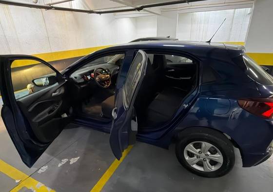 CHEVROLET ONIX 1.0 TURBO FLEX PLUS LT MANUAL CHEVROLET ONIX 1.0 TURBO FLEX PLUS LT MANUAL
